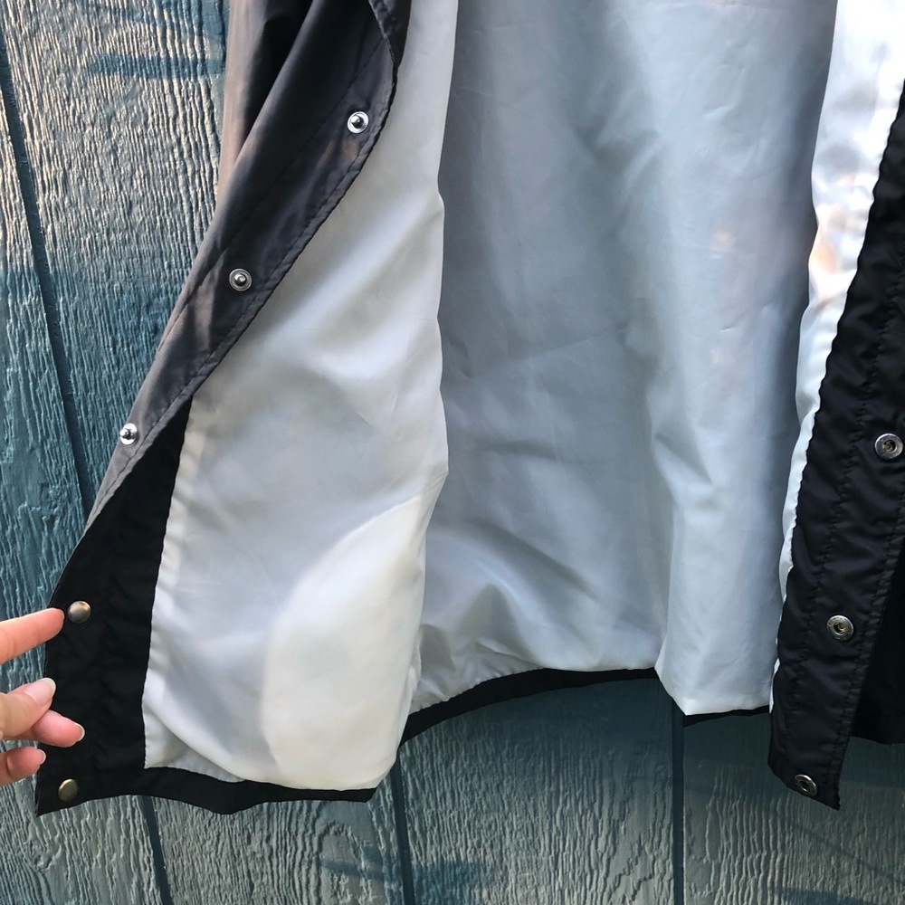 Neff Windbreaker - Picture 7 of 7